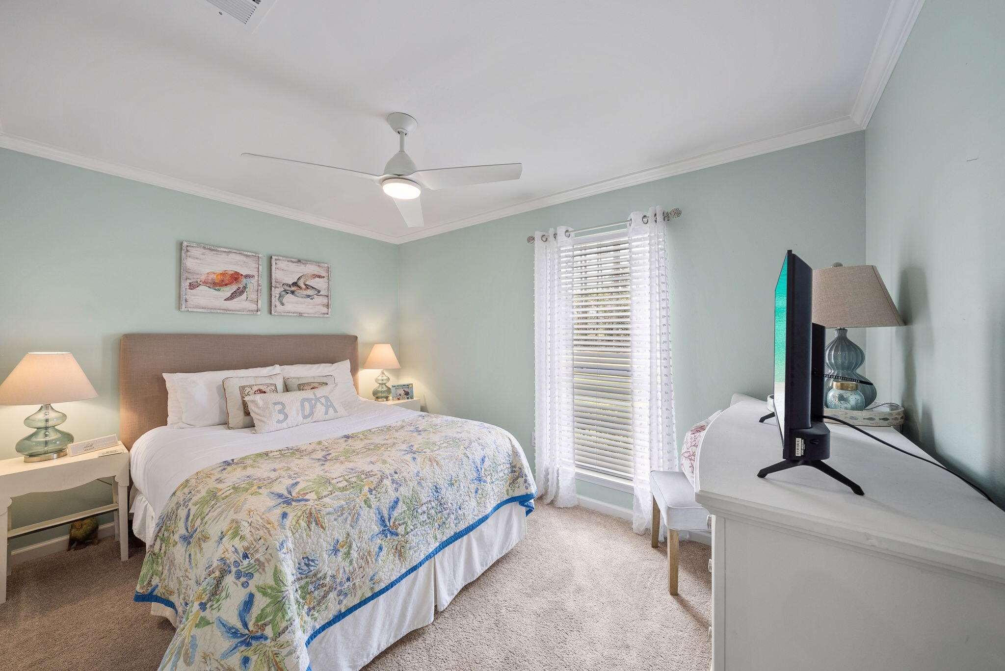 10 Fairway Drive