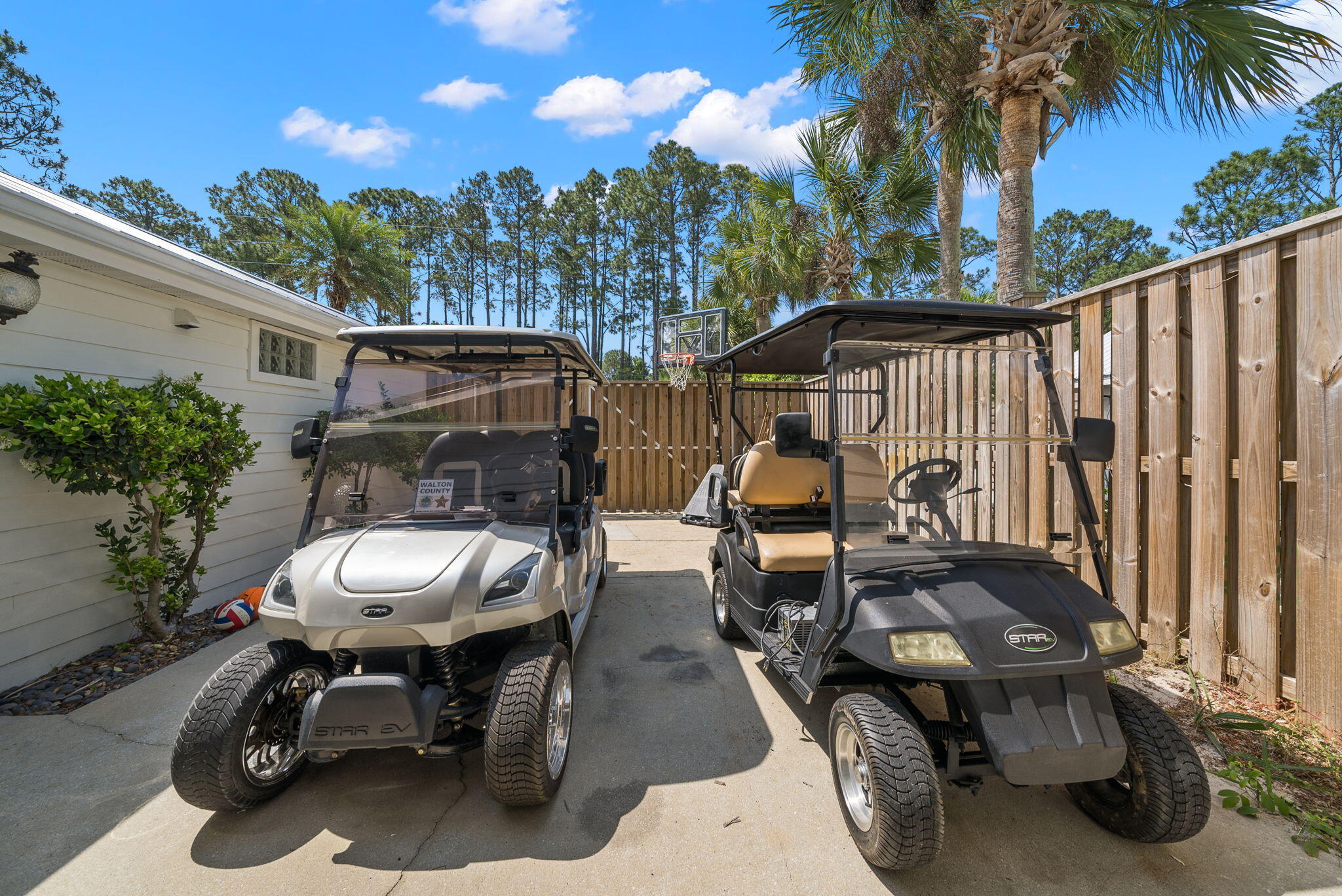10 Fairway Drive