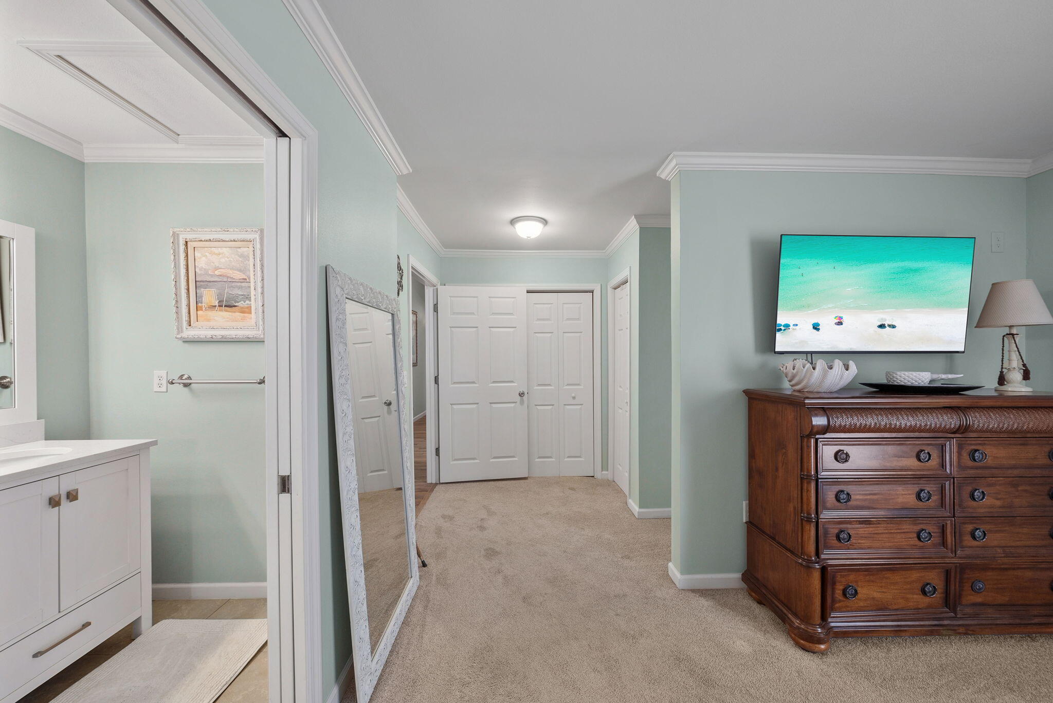 10 Fairway Drive