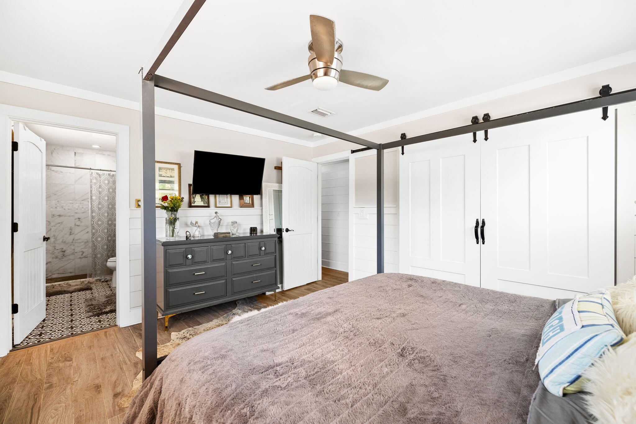 527 Ridge Road