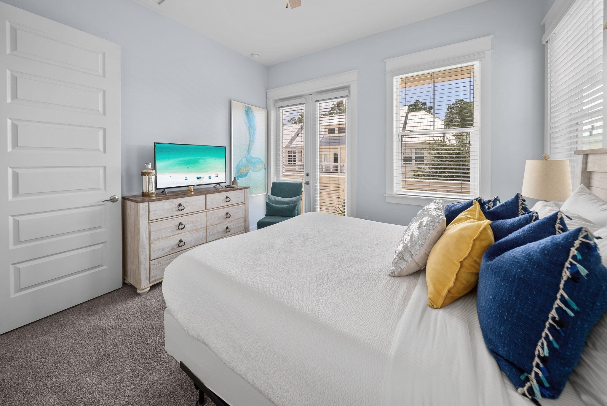 99 E Pine Lands UNIT C