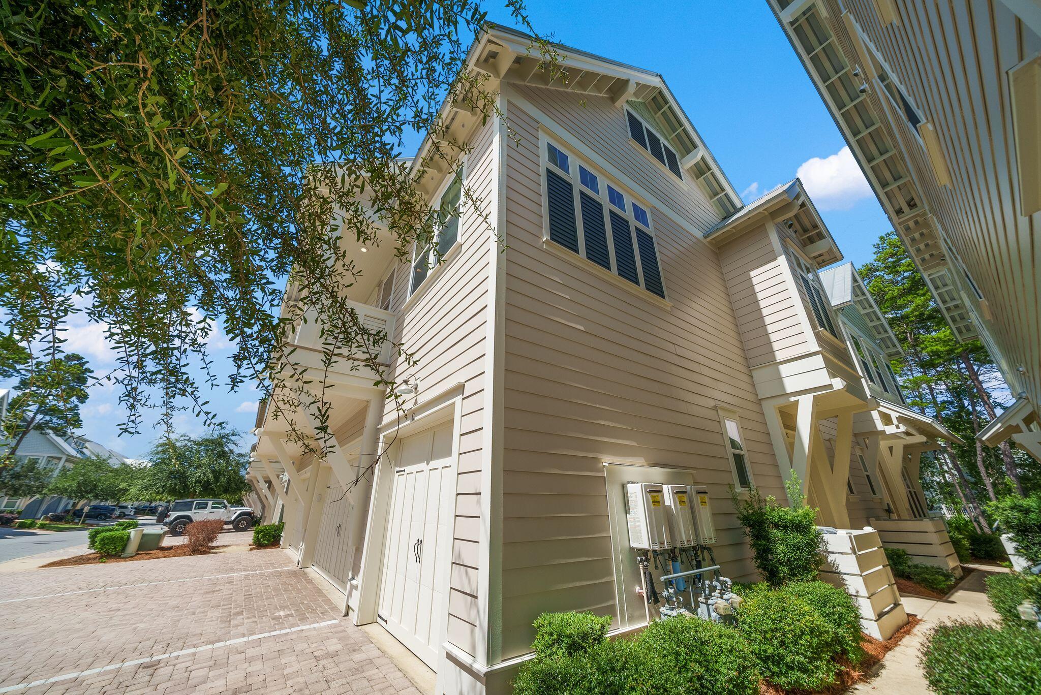 99 E Pine Lands UNIT C