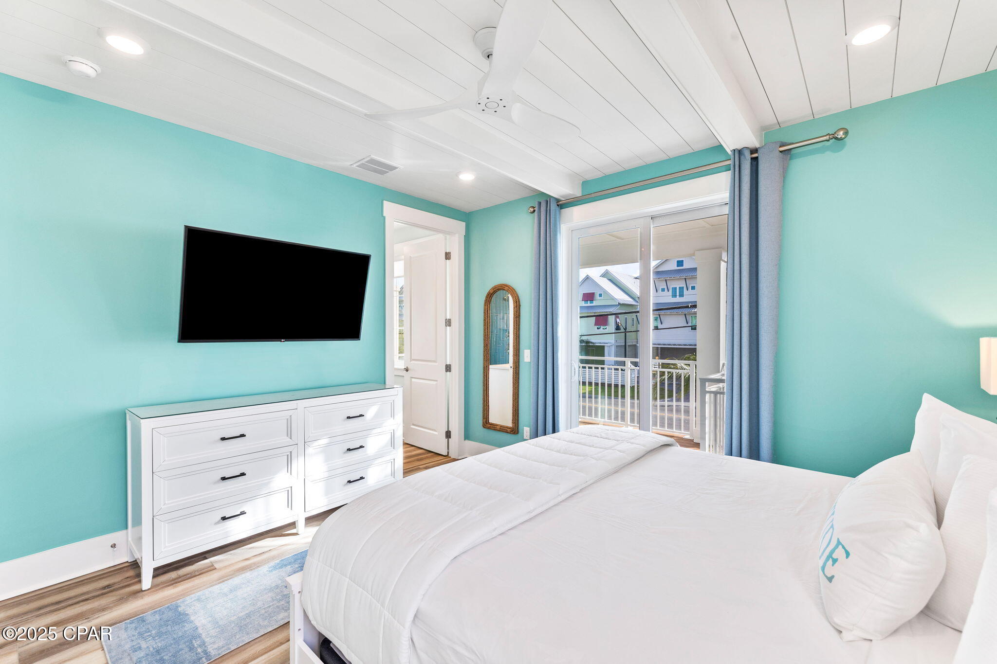 13664 Front Beach Road