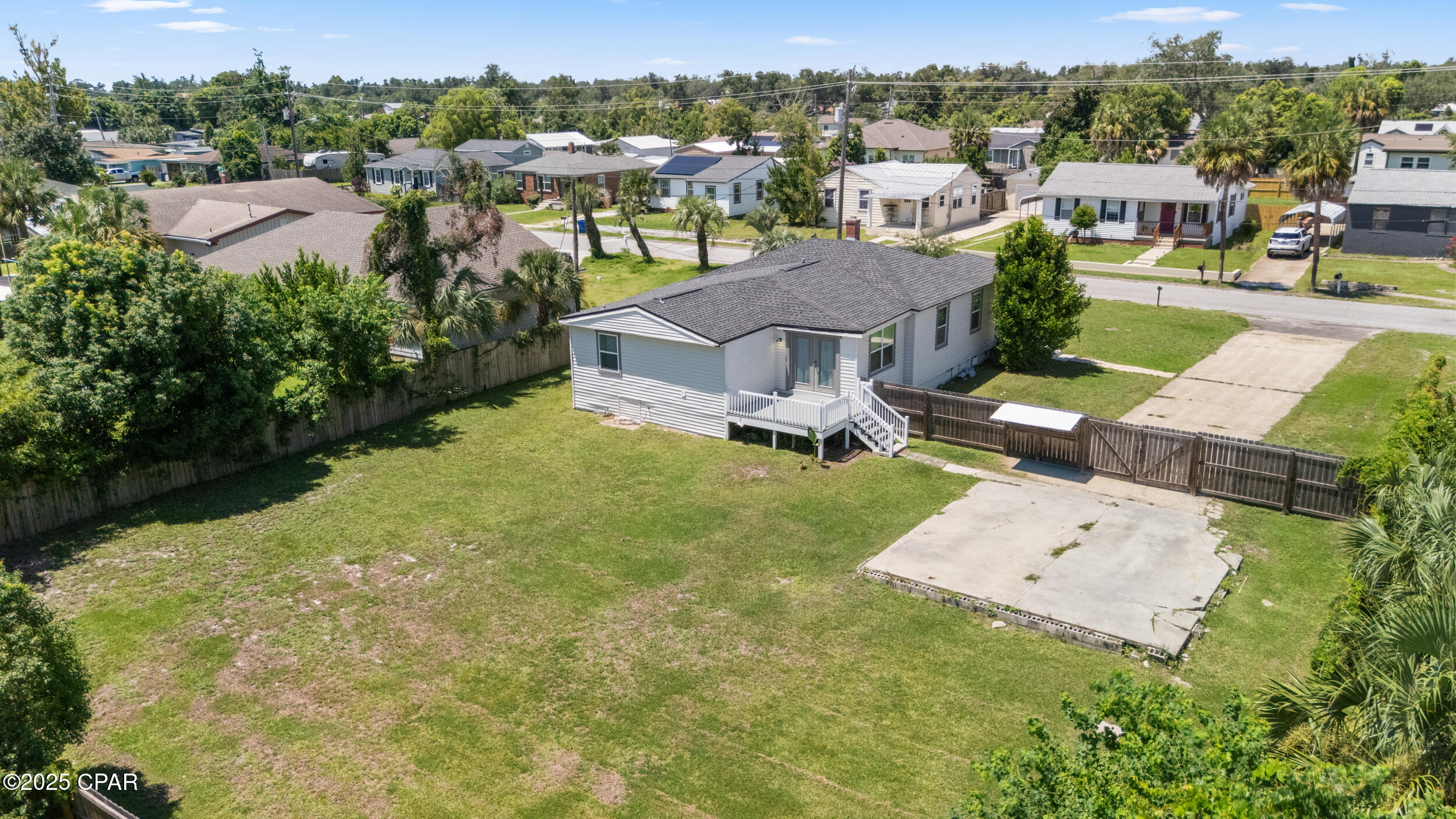 310 N Bonita Avenue