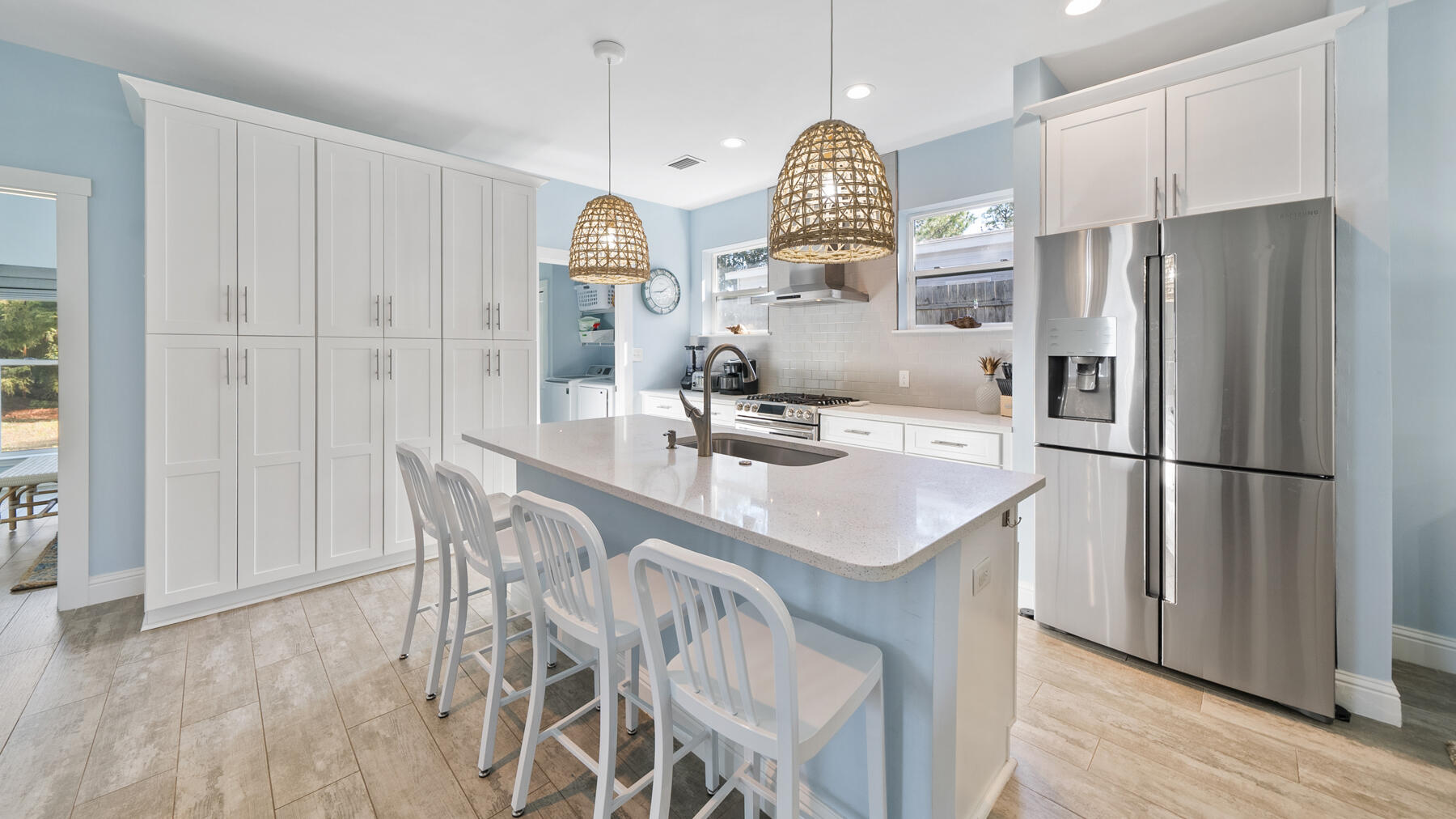 115 N Barcelona Avenue