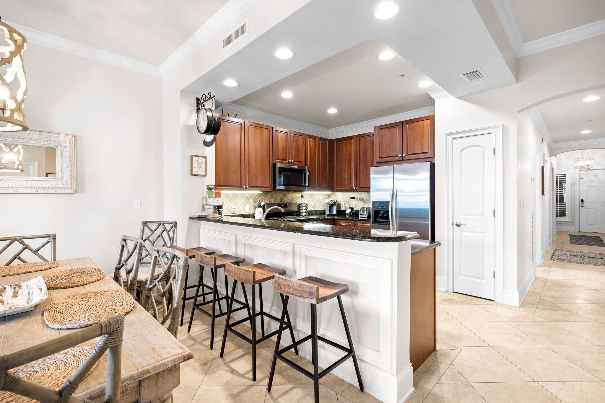 2421 W County Highway 30A, UNIT G303
