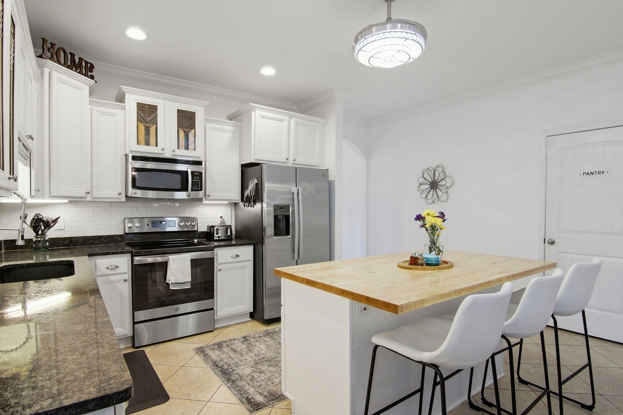 11 Hemingway Lane