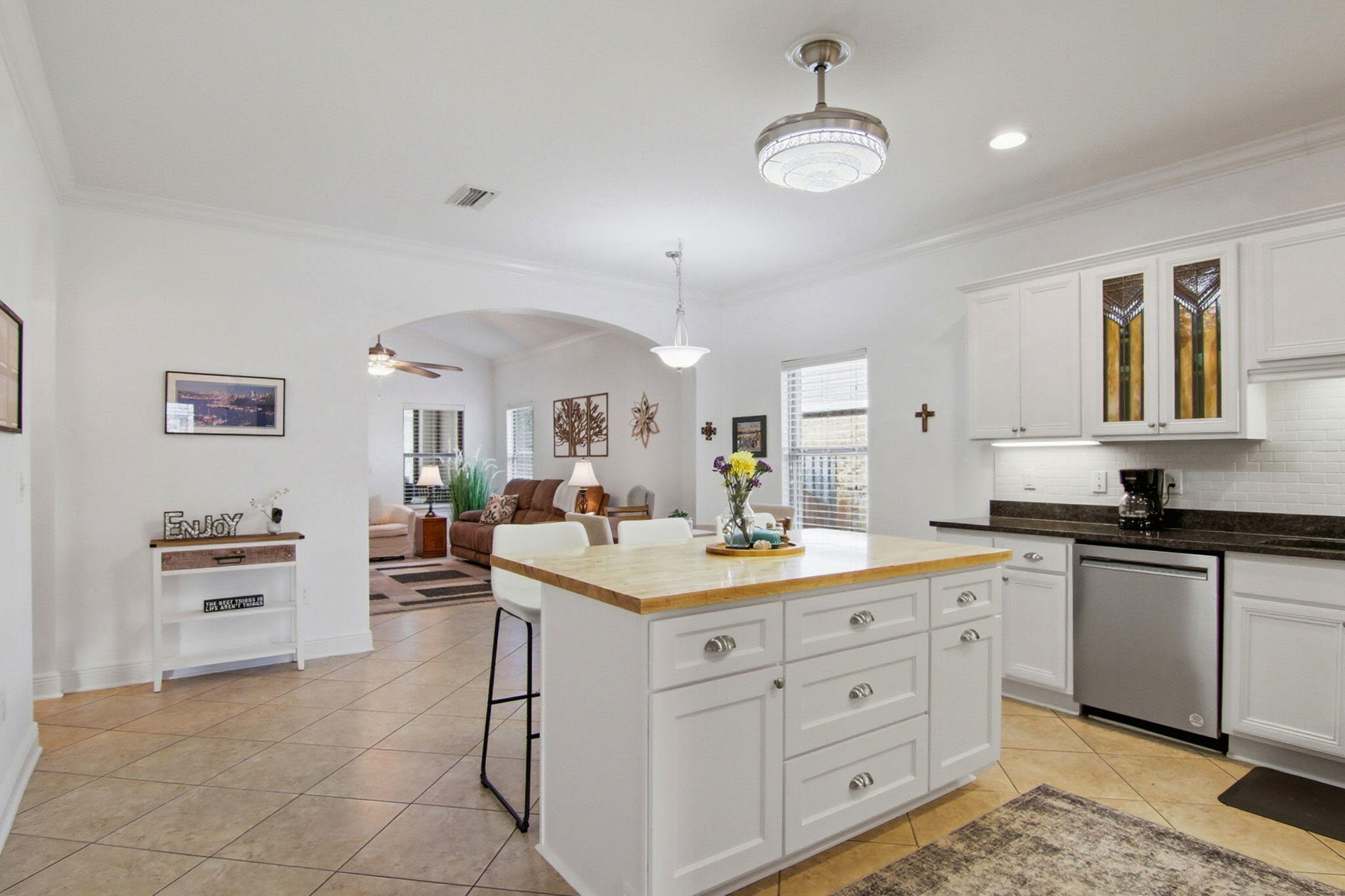 11 Hemingway Lane