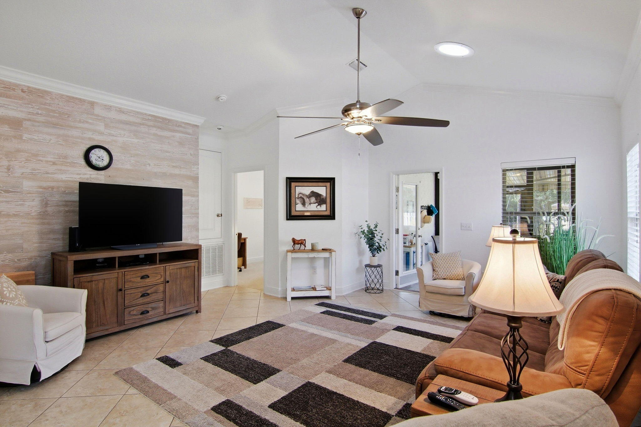 11 Hemingway Lane