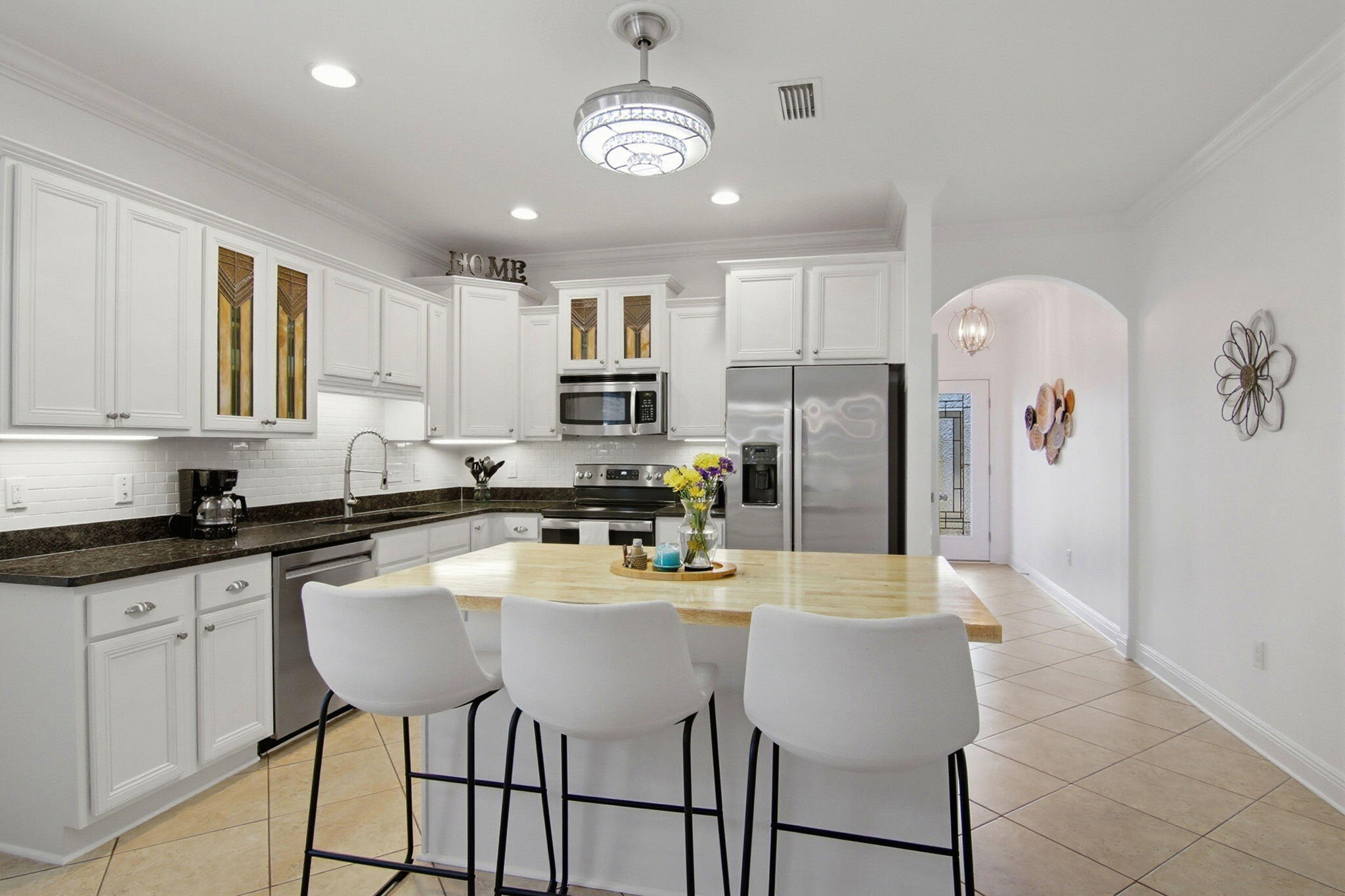 11 Hemingway Lane