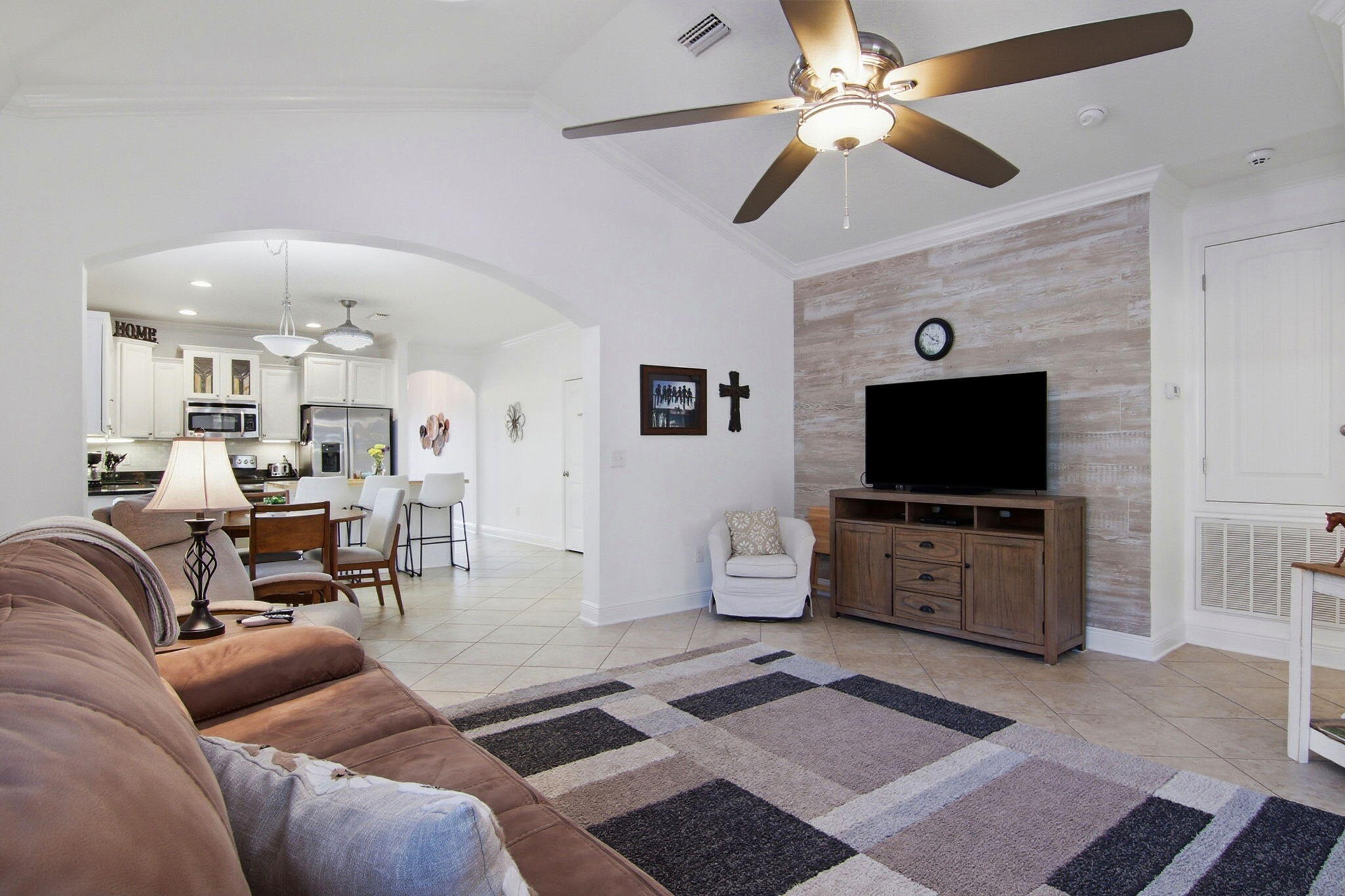 11 Hemingway Lane