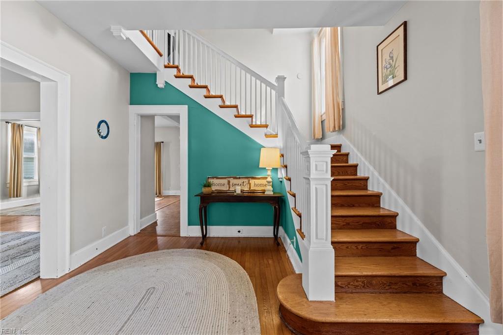 213 Monroe AVE