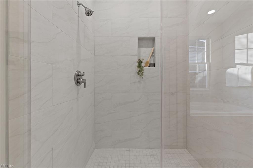 1920 Lancing Crest LN