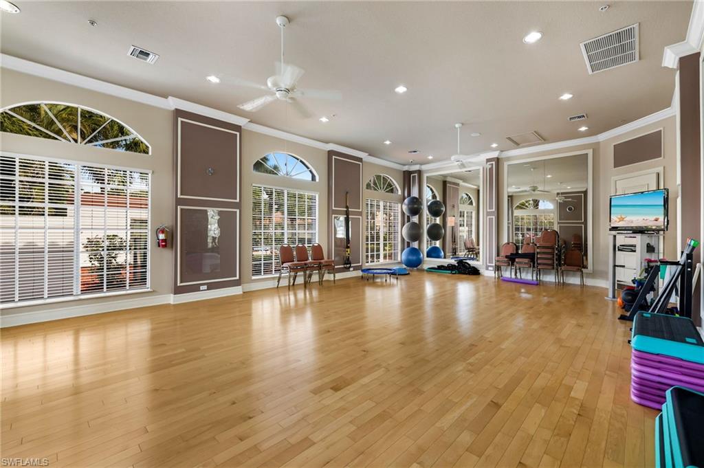 9089 Whitfield DR