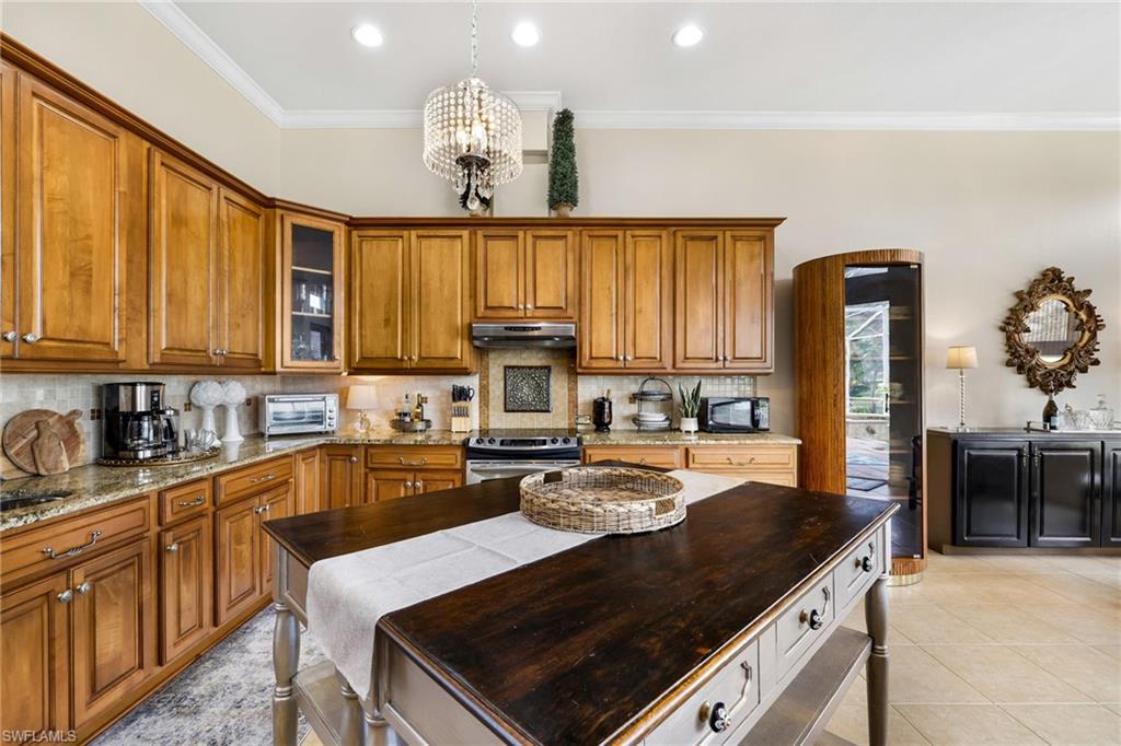 9089 Whitfield DR