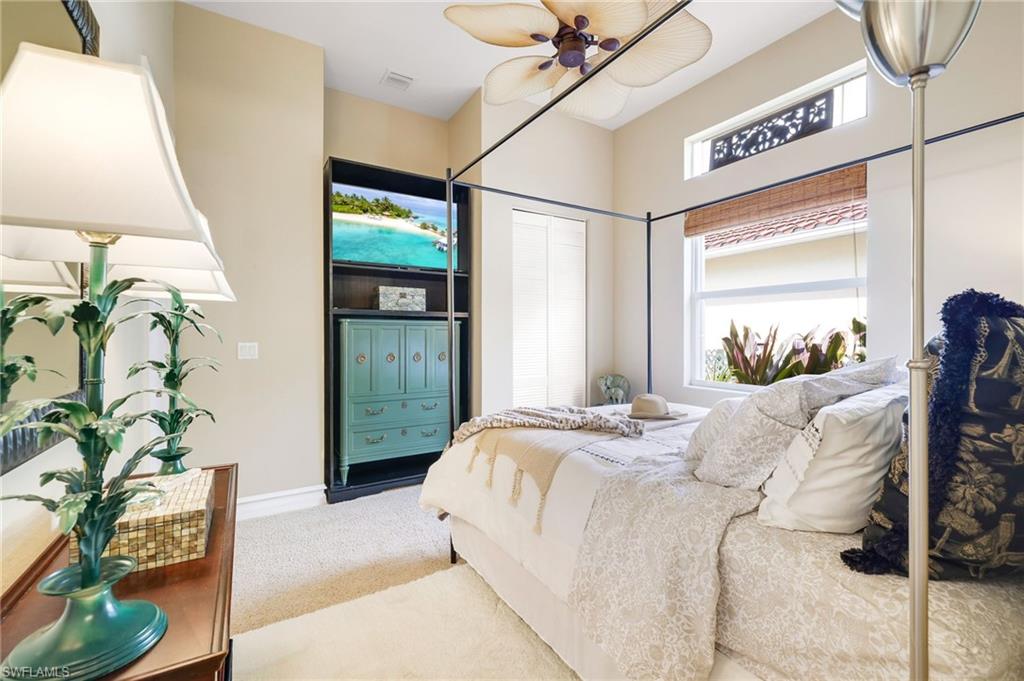 9089 Whitfield DR