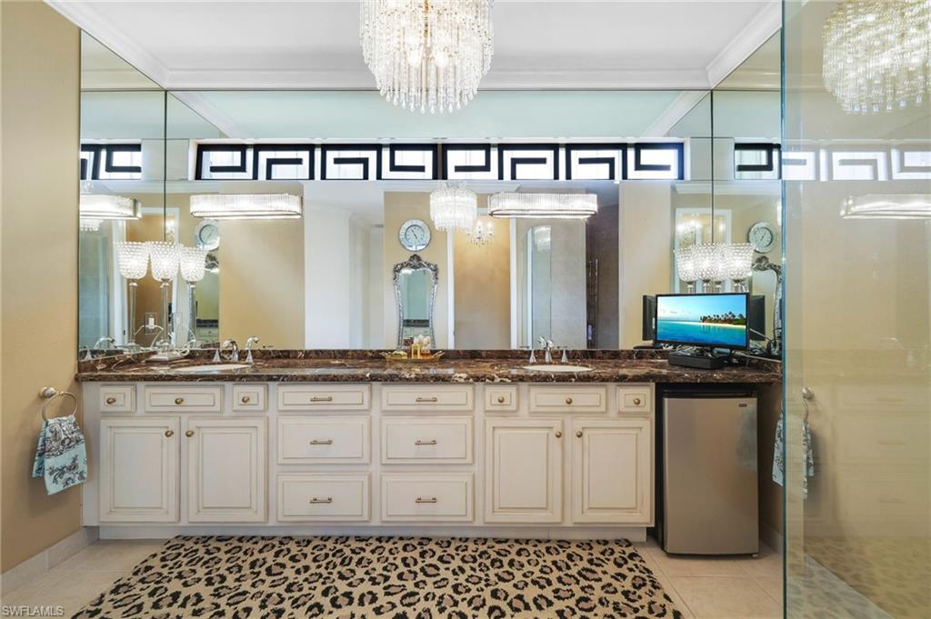 9089 Whitfield DR