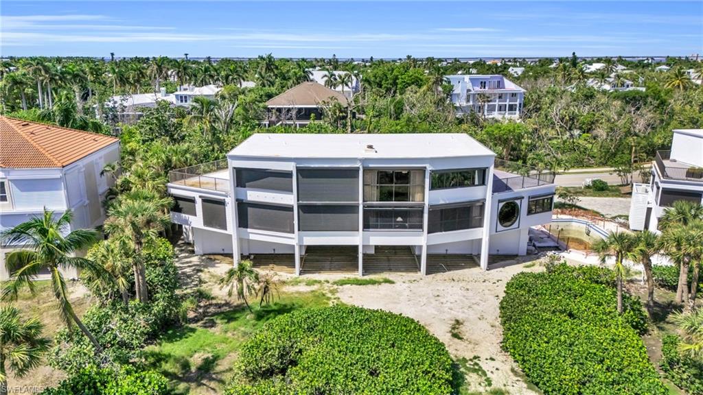 487 E Gulf DR