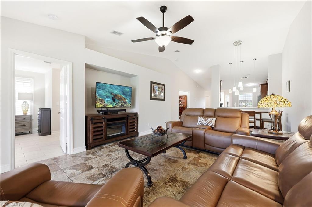 705 Luisa LN 4