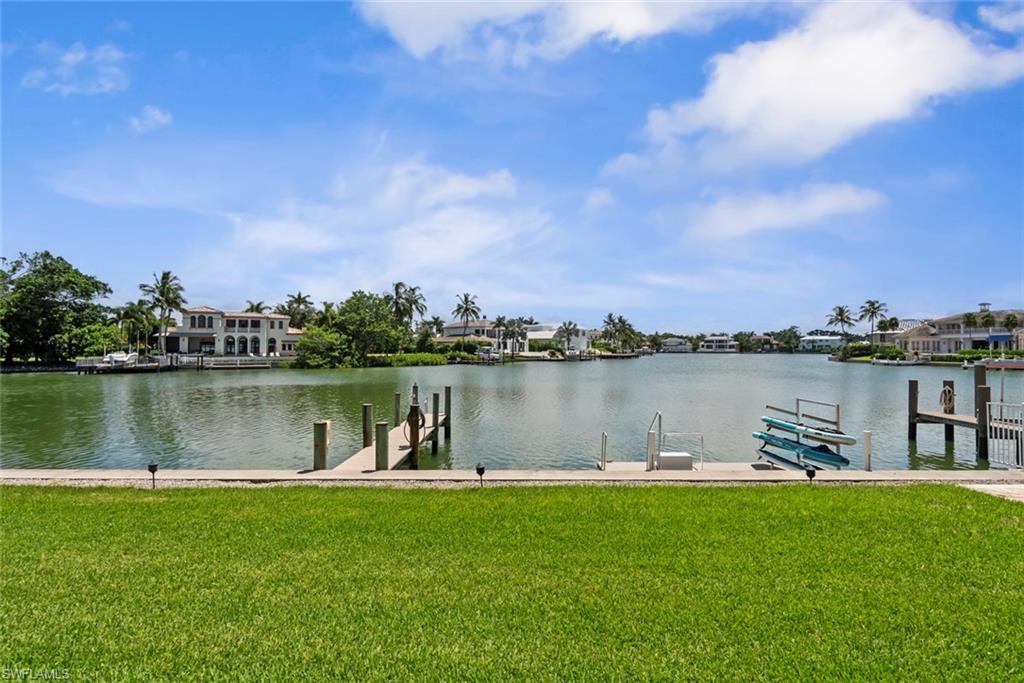 1910 Gulf Shore BLVD N 107