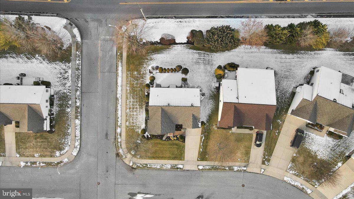 121 CANOPY LANE
