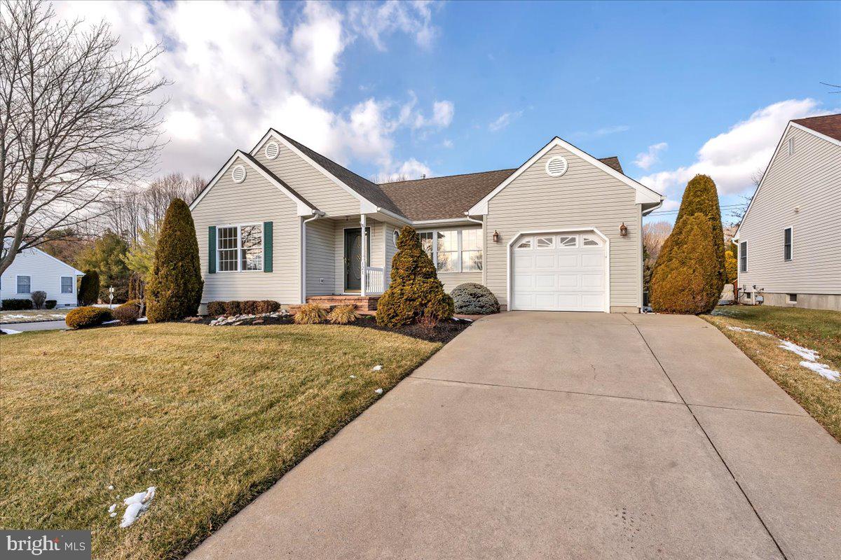 121 CANOPY LANE