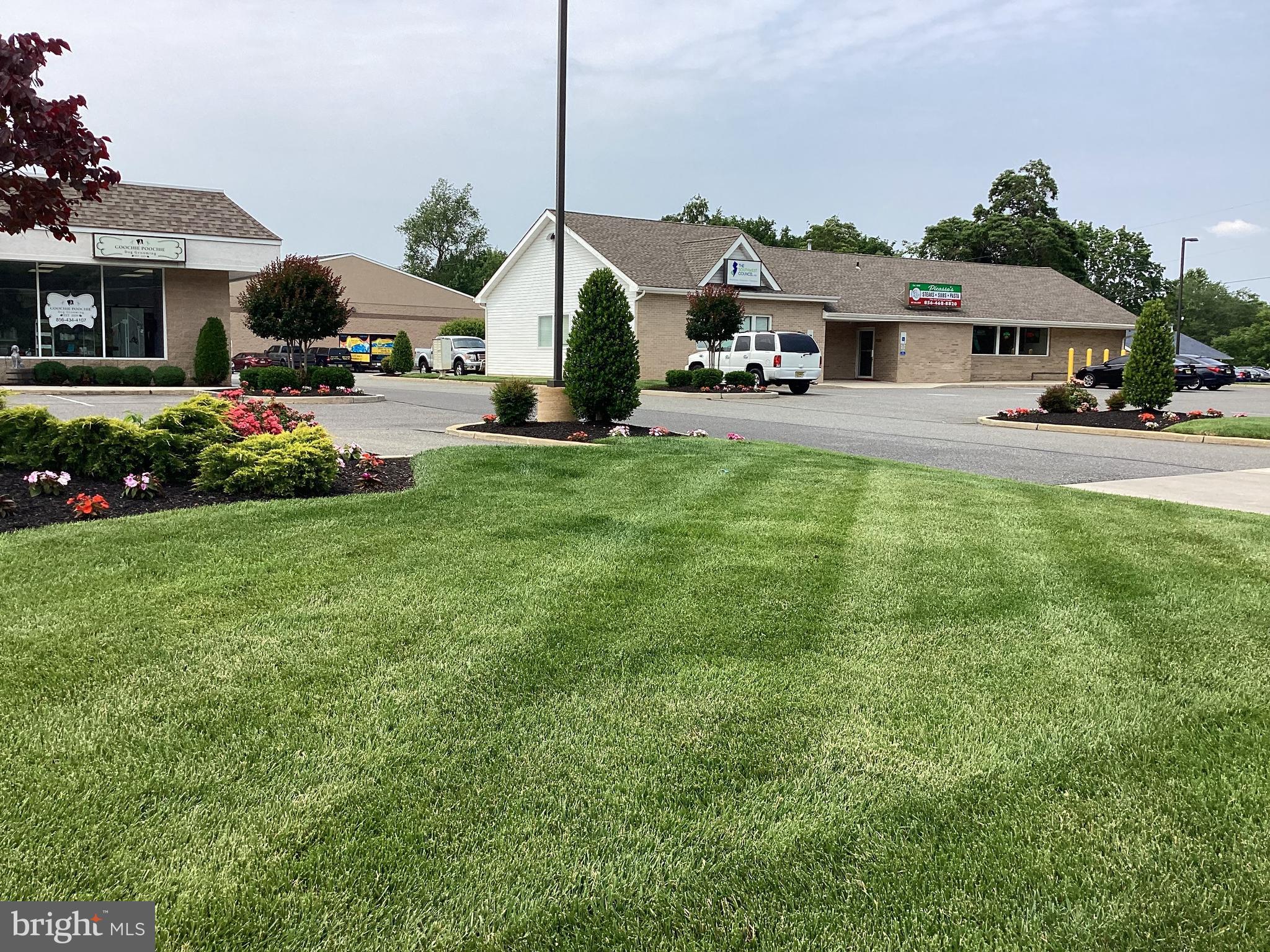 550 BRIDGETON PIKE 2