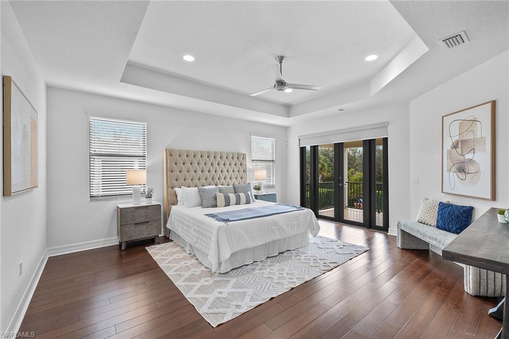 3279 Pacific DR