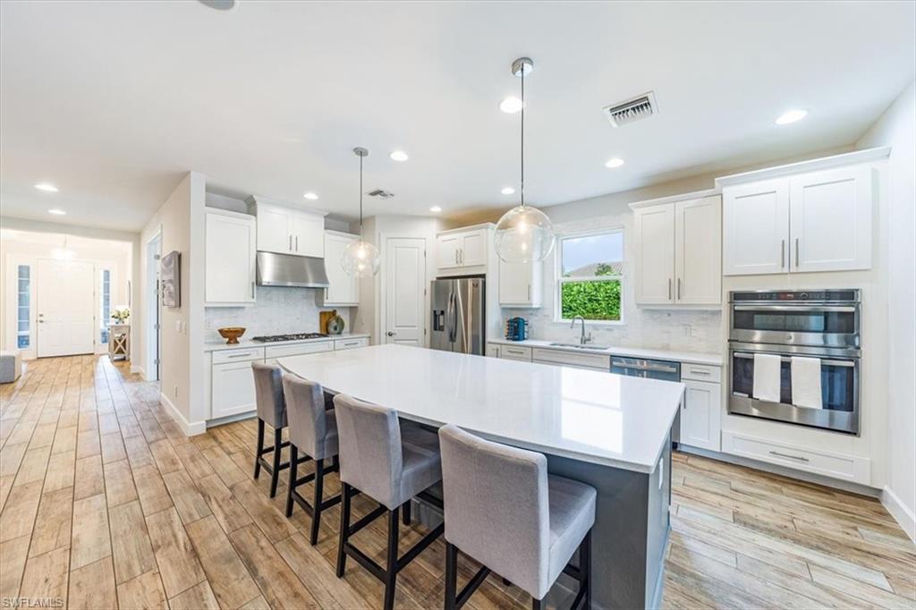 9423 Terresina DR