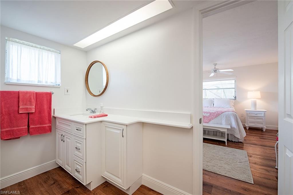 525 Port Side DR