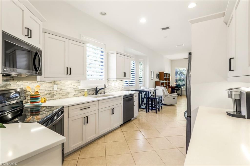 6078 Highwood Park CT