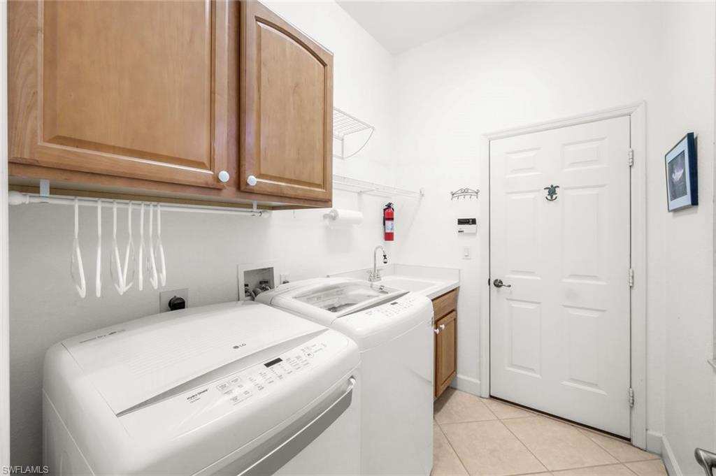6078 Highwood Park CT