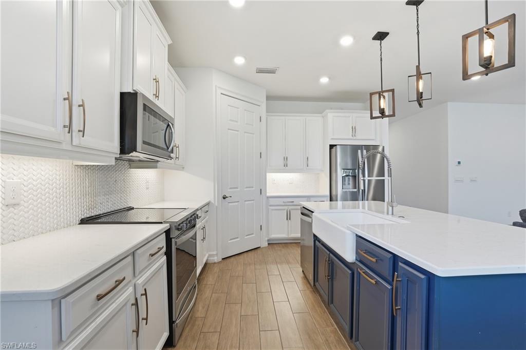 28032 Captiva Shell LOOP