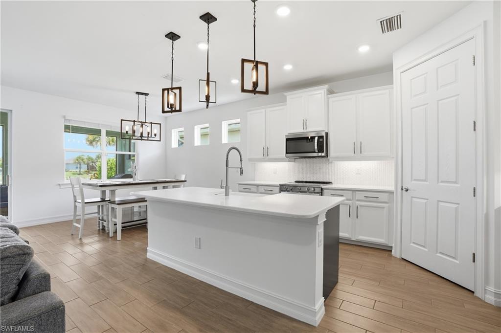 28032 Captiva Shell LOOP