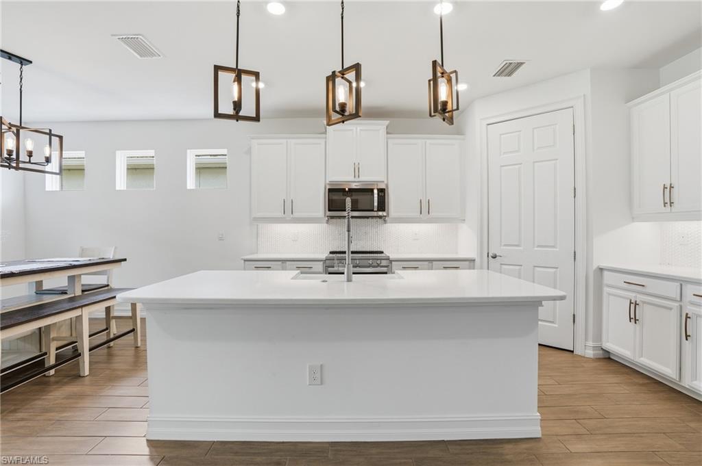 28032 Captiva Shell LOOP