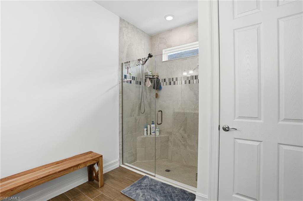28032 Captiva Shell LOOP
