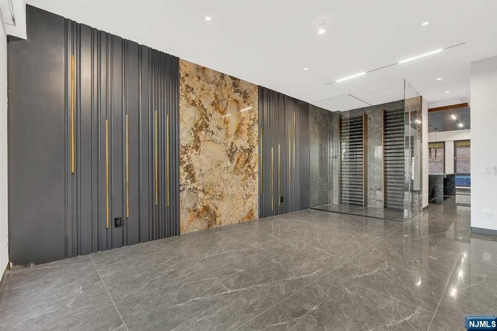 20 Pfizer Road