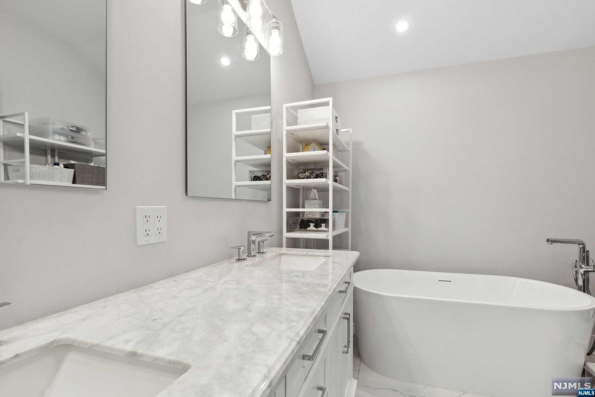 804 Opus Way