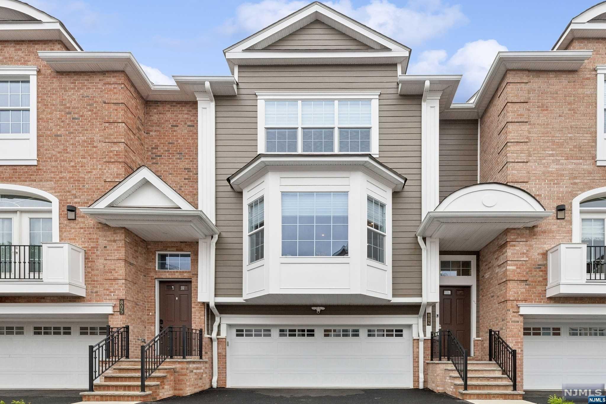 804 Opus Way