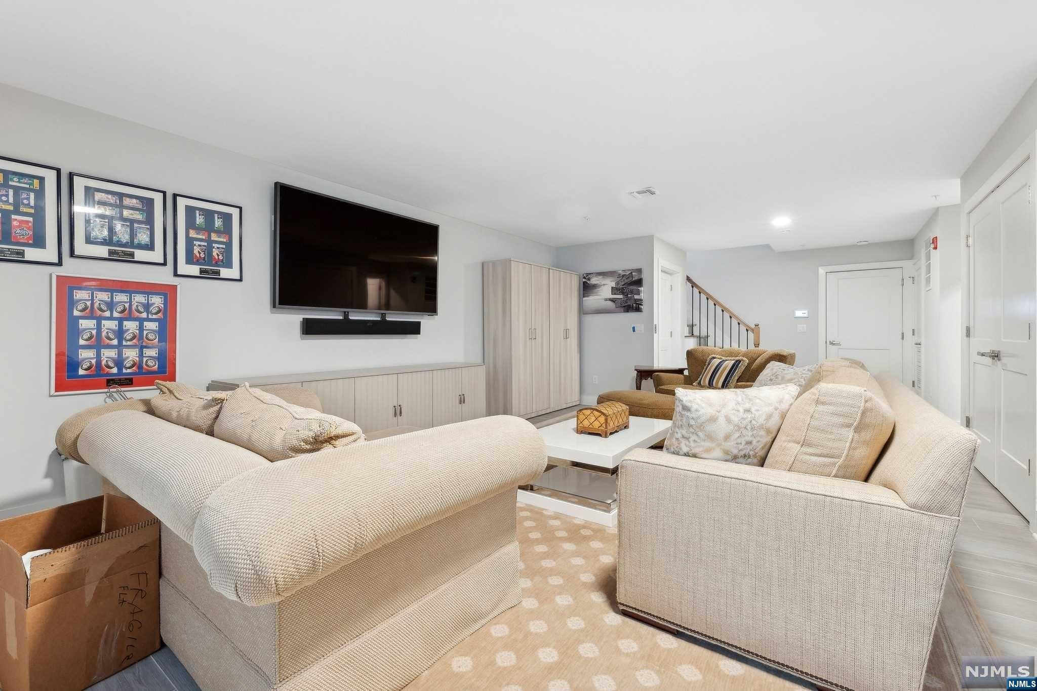 804 Opus Way