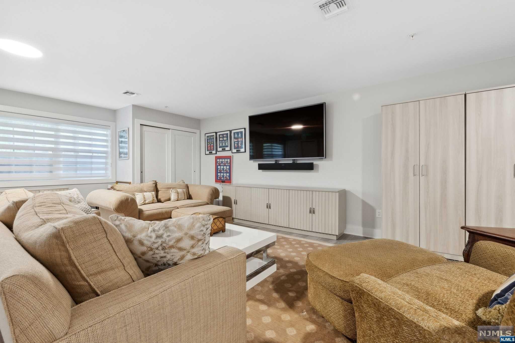 804 Opus Way