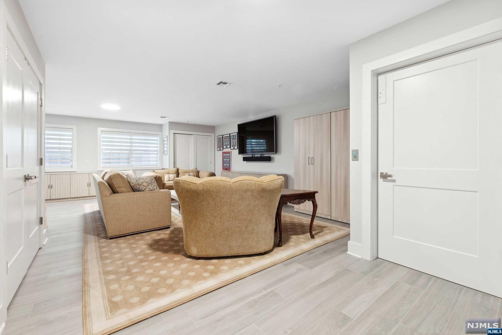 804 Opus Way