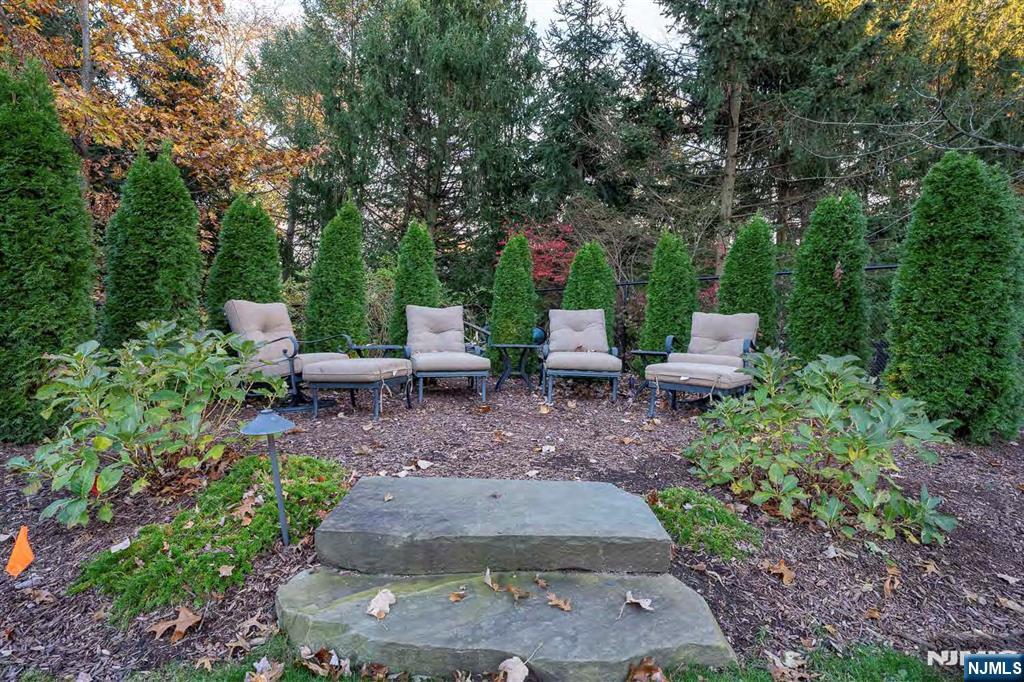 39 Springhouse Road