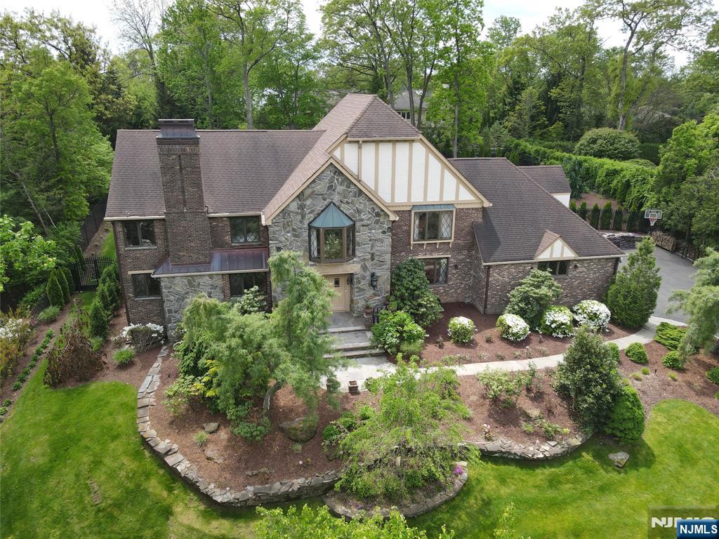 39 Springhouse Road