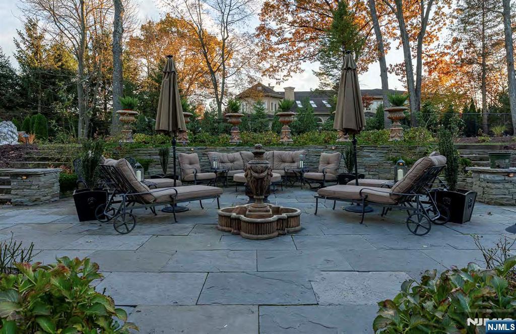 39 Springhouse Road