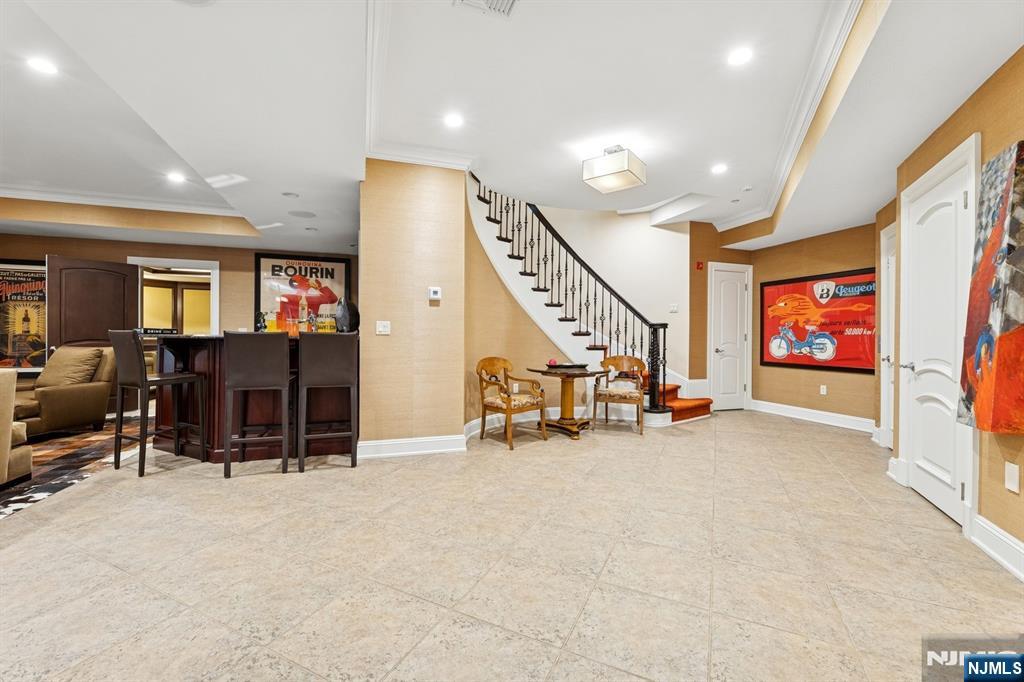511 Bellaire Drive E1