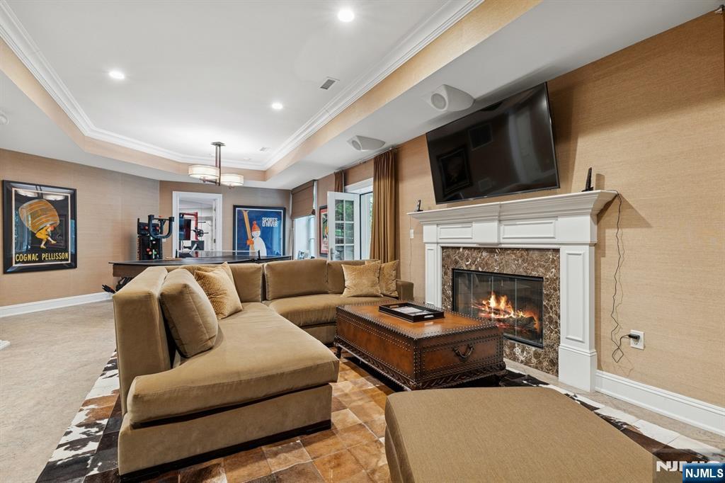 511 Bellaire Drive E1