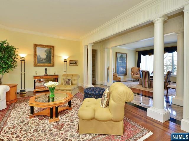 97 Hoover Drive