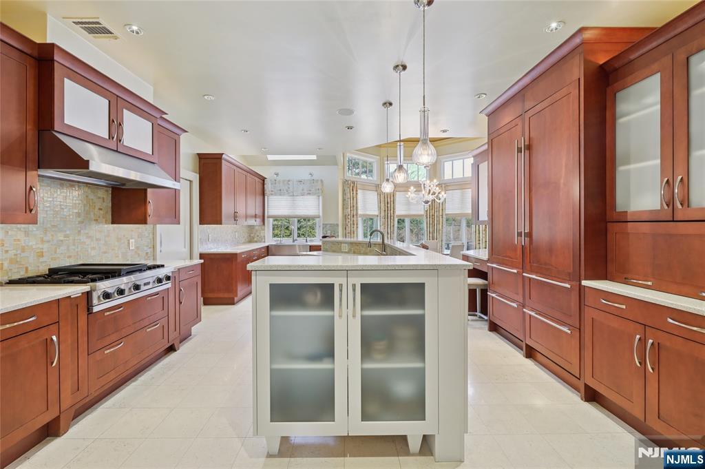 66 Hoover Drive