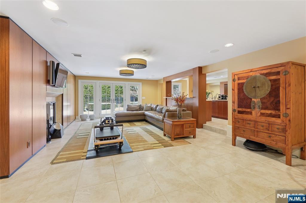 66 Hoover Drive